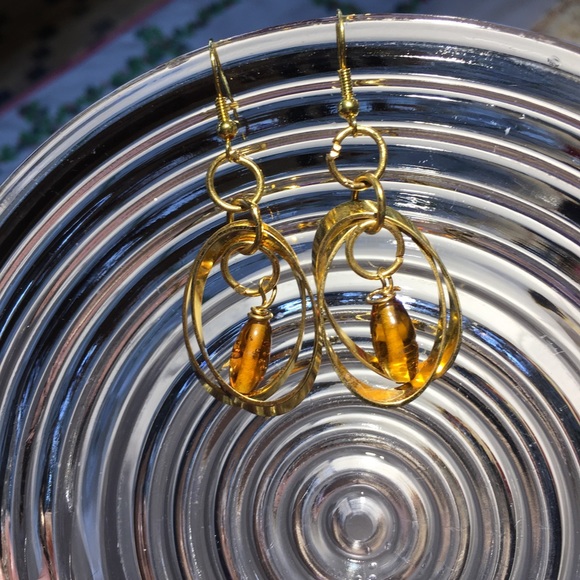 Gold and Amber Dangle Earrings - Picture 5 of 8